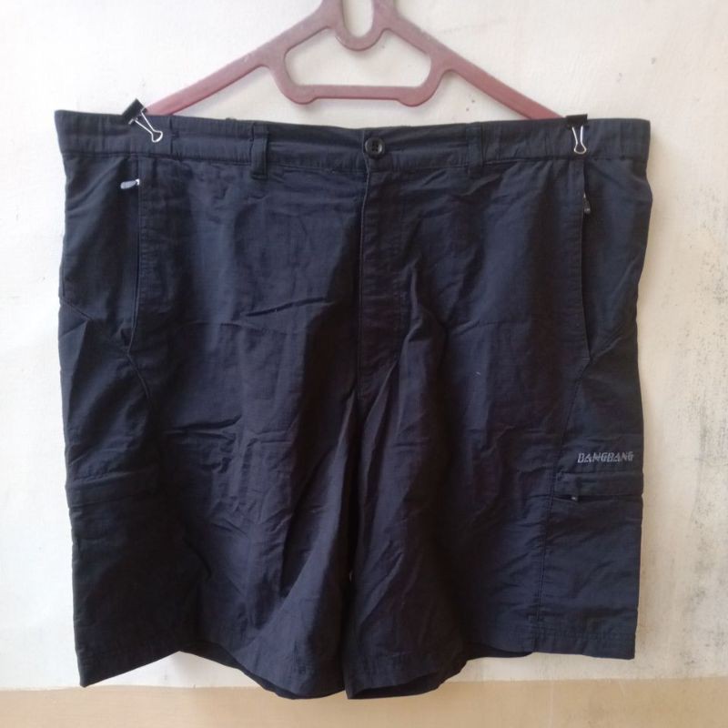 Celana Pendek Pria Bekas