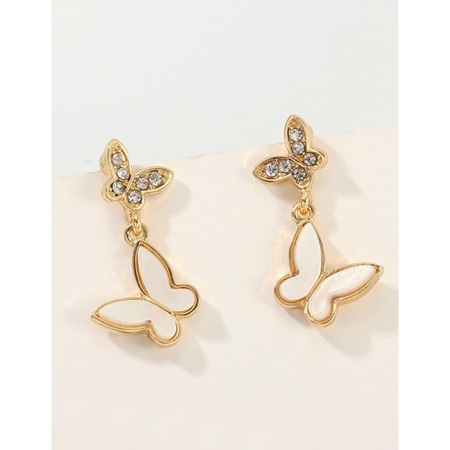 LRC Anting Tusuk Fashion Golden Diamond Butterfly Stud Earrings D68227