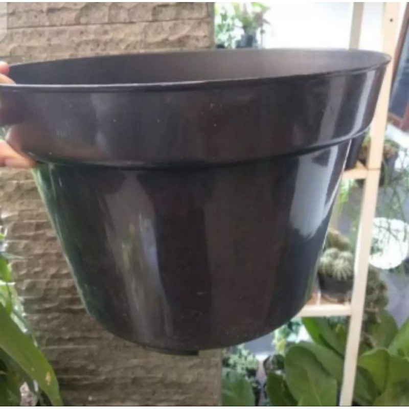 pot hitam plastik 20cm/pot bunga