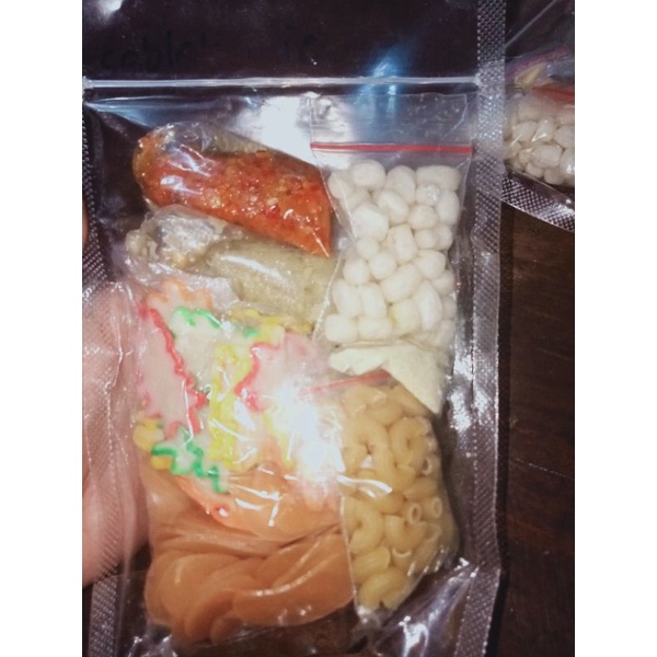 SEBLAK INSTAN MOZZARELLA/SOSIS/TELUR PUYUH/MIE/KERUPUK/MAKRONI