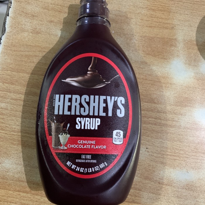 

Hershey syrup chocolate 680 ML / topping