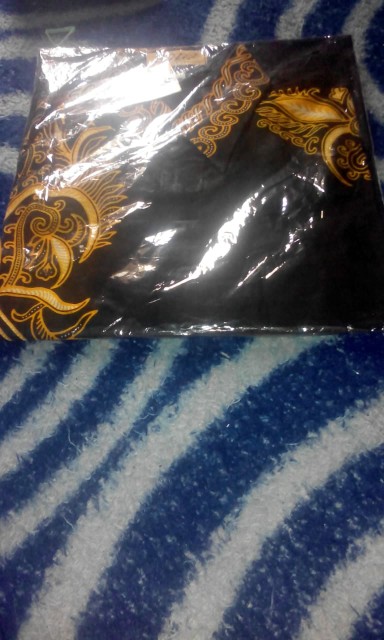 Kemeja Batik Lengan Pendek Black Sweet ( Size M, L, Xl, Xxl )