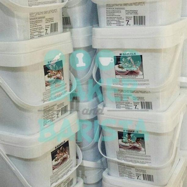 

Fondant Icing Bakels white putih repack 500g bakernbar99 Juara
