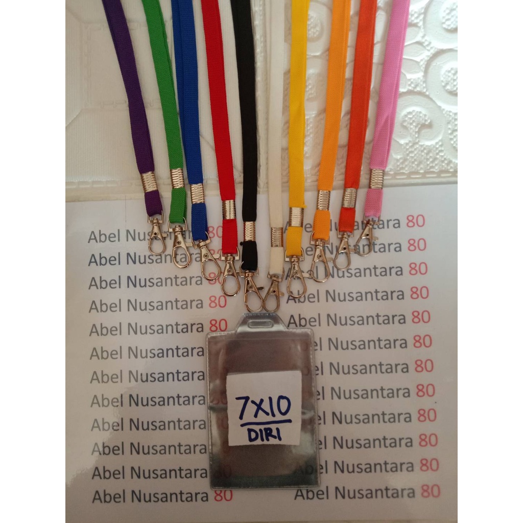 

Paket Tali 1cm Kait Besi + Plastik Panitia 7x10 Diri/10 pcs