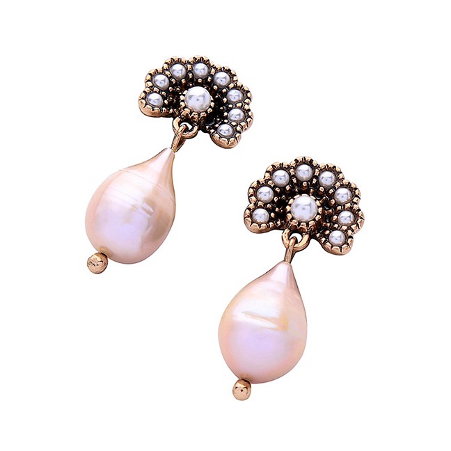 LRC Anting Tusuk Fashion Bronze Flower-studded Irregular Pearl Stud Earrings F34112