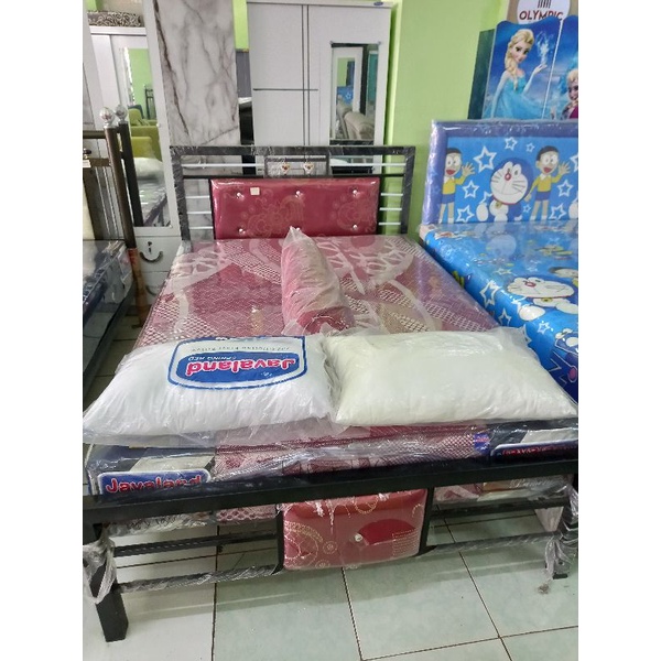 Ranjang besi minimalis