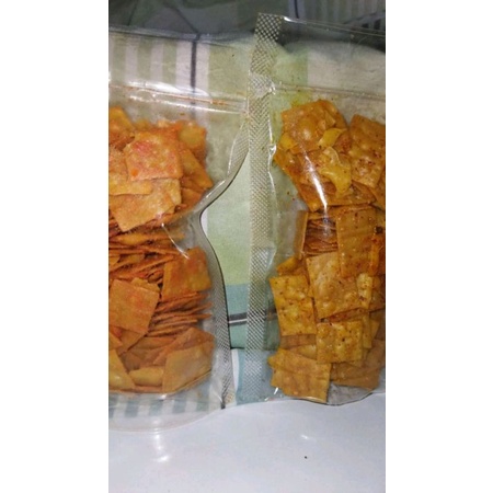 

Makaroni daun jeruk kerupuk pangsit balado