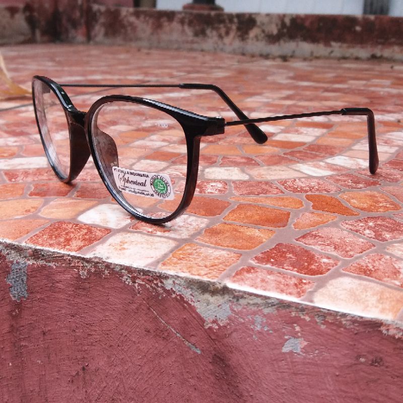 Kacamata Minus Frame CatEye -0.50 sd -4.00 Wanita