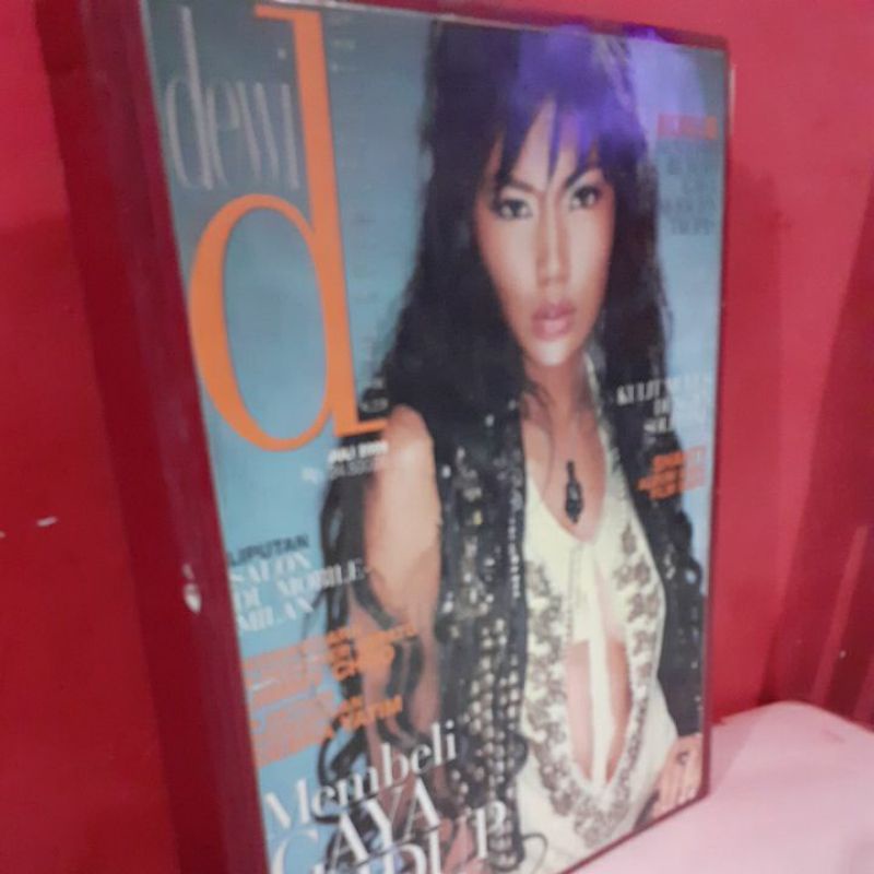 Majalah Bundel Wanita Dewi Gaya kosmopolitan