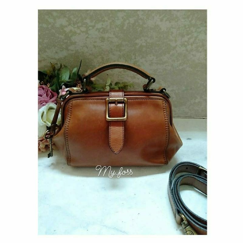 vrv frame crossbody preloved