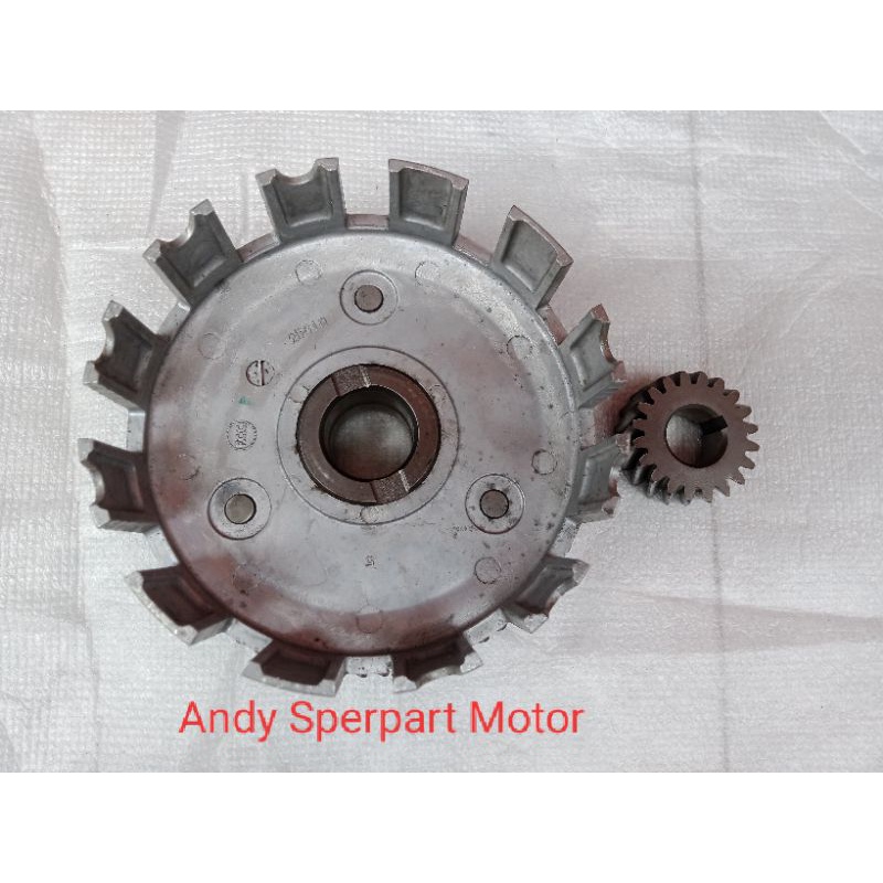 Gear Mangkok kopling suzuki Satria Fu Karbu/ ORIGINAL