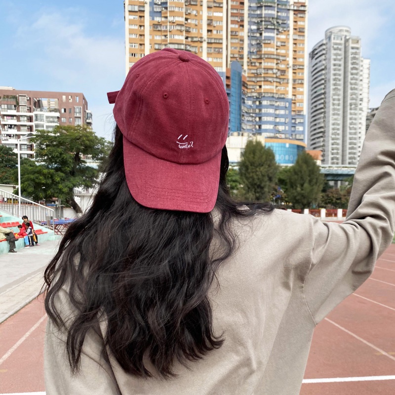 Topi Baseball Motif Smiley Gaya Korea