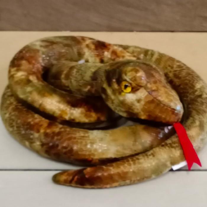 Boneka Ular Cobra
