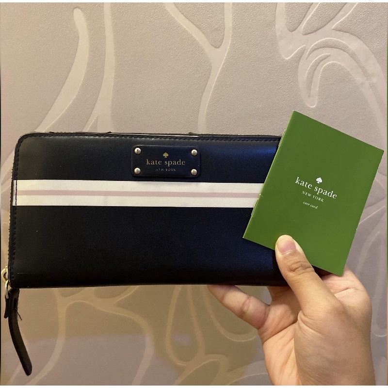 SOLD Kate Spade Wallet Preloved