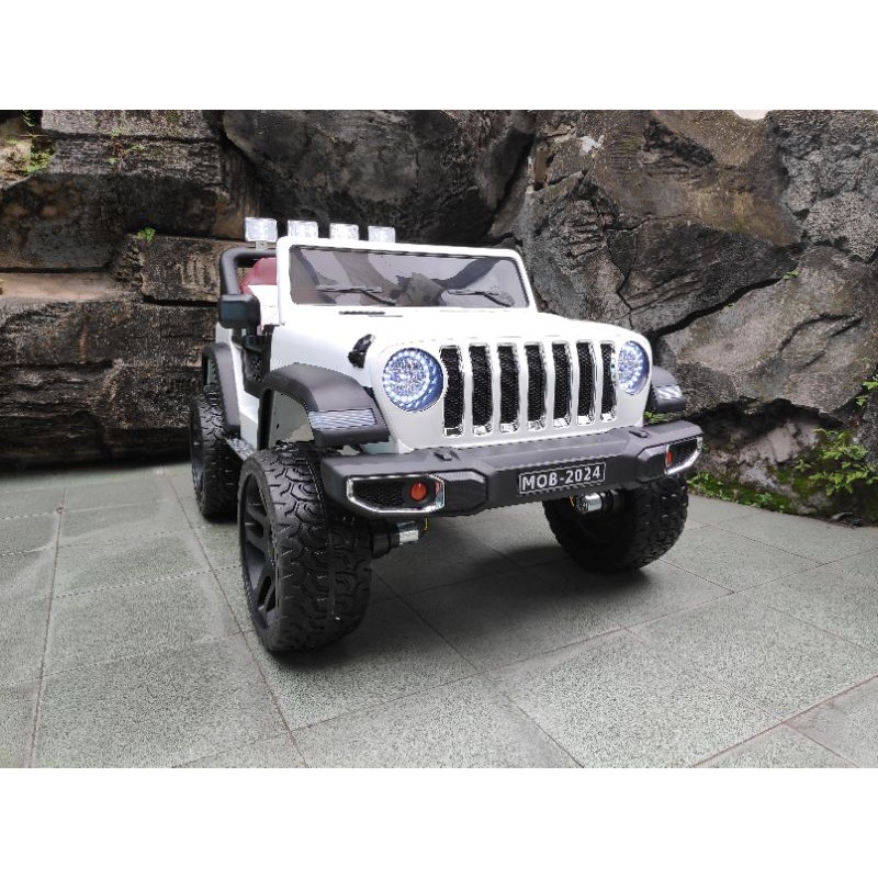 Mobil aki MOB2024 MVP Toys wrangler rubicon