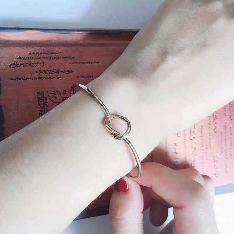 Gelang Model Terbuka Bahan Metal Warna Pink Gold Silver Hitam Gaya Eropa Amerika