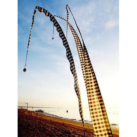 Produk Unggulan] Umbul-Umbul Bali Poleng Catur 7 Meter