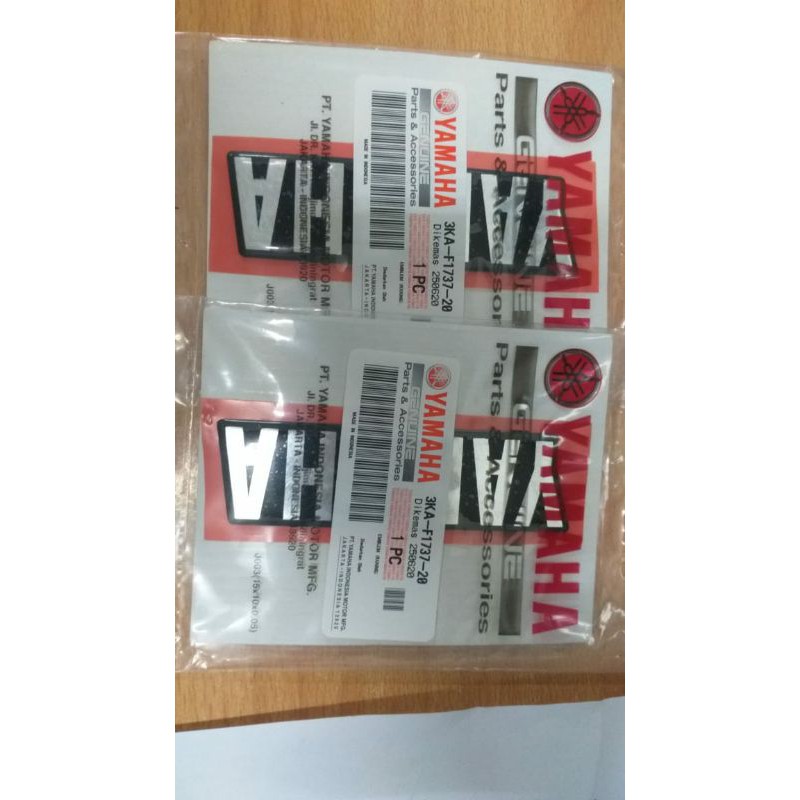 Emblem Yamaha Sepasang Rx King 2002