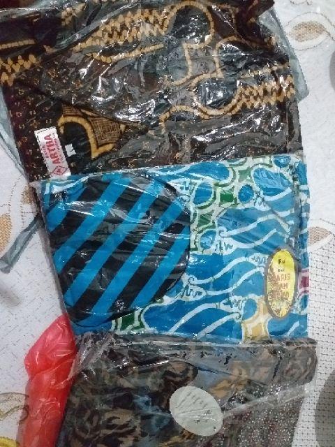 Hem Mataram Parang Black Kemeja Batik Pria Lengan Pendek Batik Seragaman Kantor Kerja Modern Terbaru