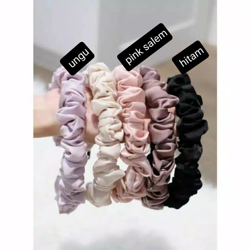 BANDO KOREA SCRUNCHIE