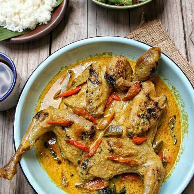

Ayam Lodho