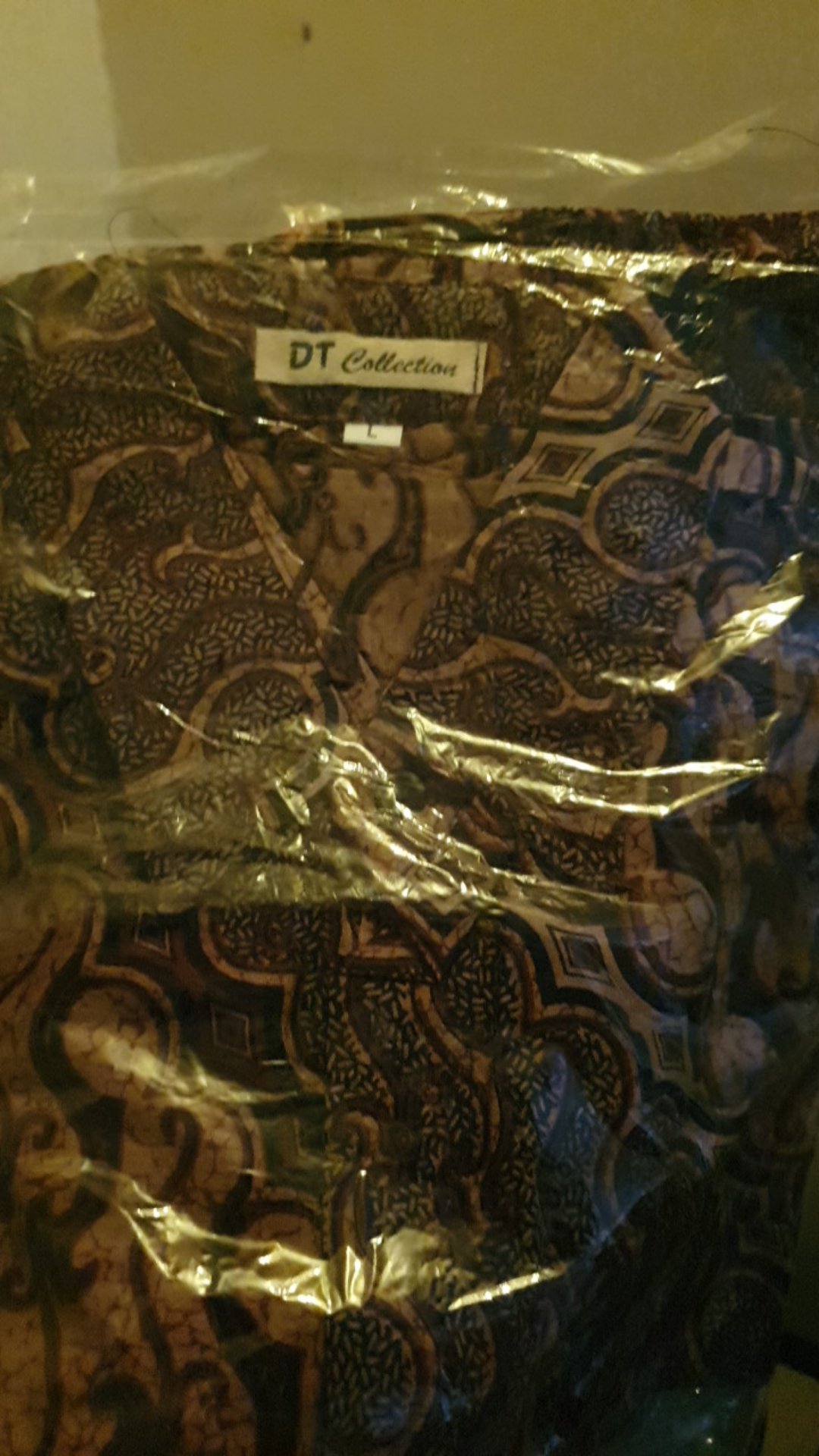 Cod - Dt Collection - Kemeja Hem Batik Cowok Lengan Pendek Motif Ulir Cokelat