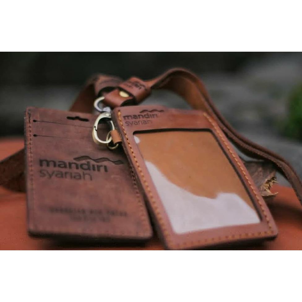 

ID CARD HOLDER KULIT CUSTOM NAMA & INSTANSI PERUSAHAAN