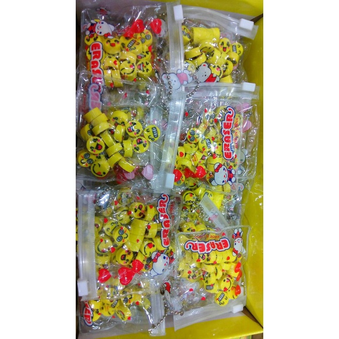 

Penghapus Kecil Motif Emoticon