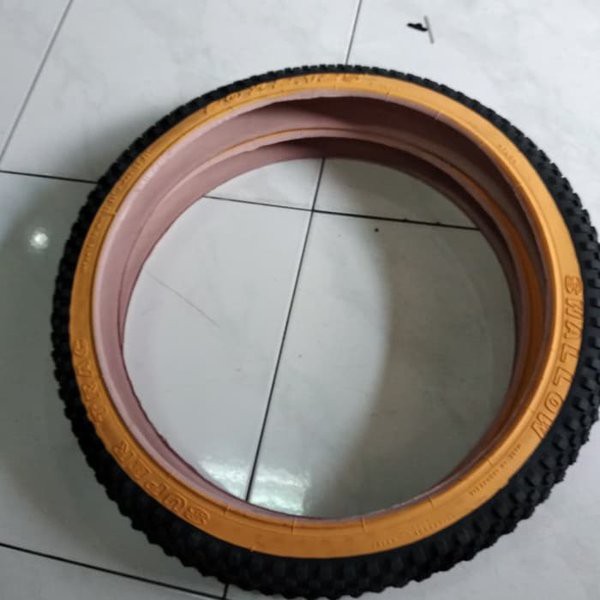 ban 20 x 2.125 ban luar sepeda super track swallow . BMX 2125 besar trill