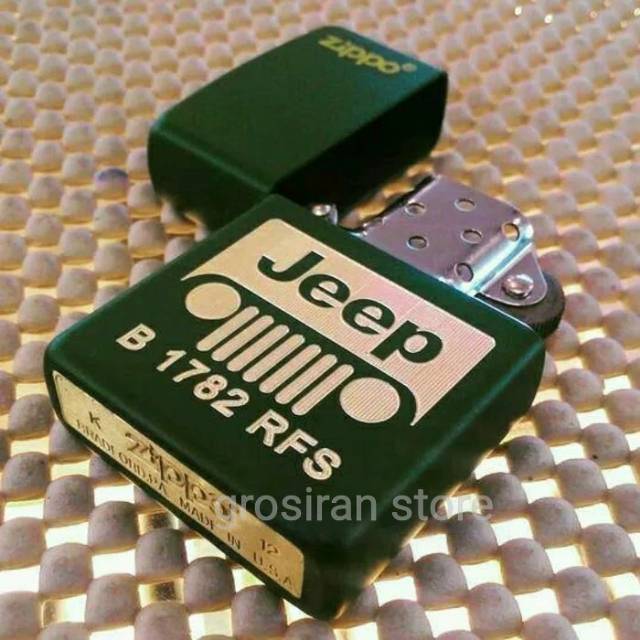 Zippo hijau jeep bisa pake nama sendiri