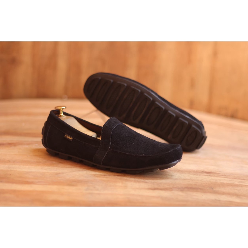 sepatu slip on kasual pria cevany polis