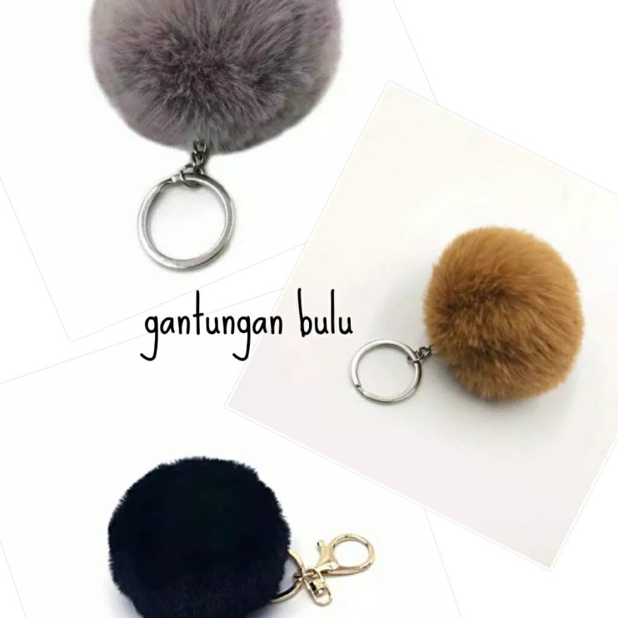 Aksesoris Gantungan Bulu Pom-Pom - Random