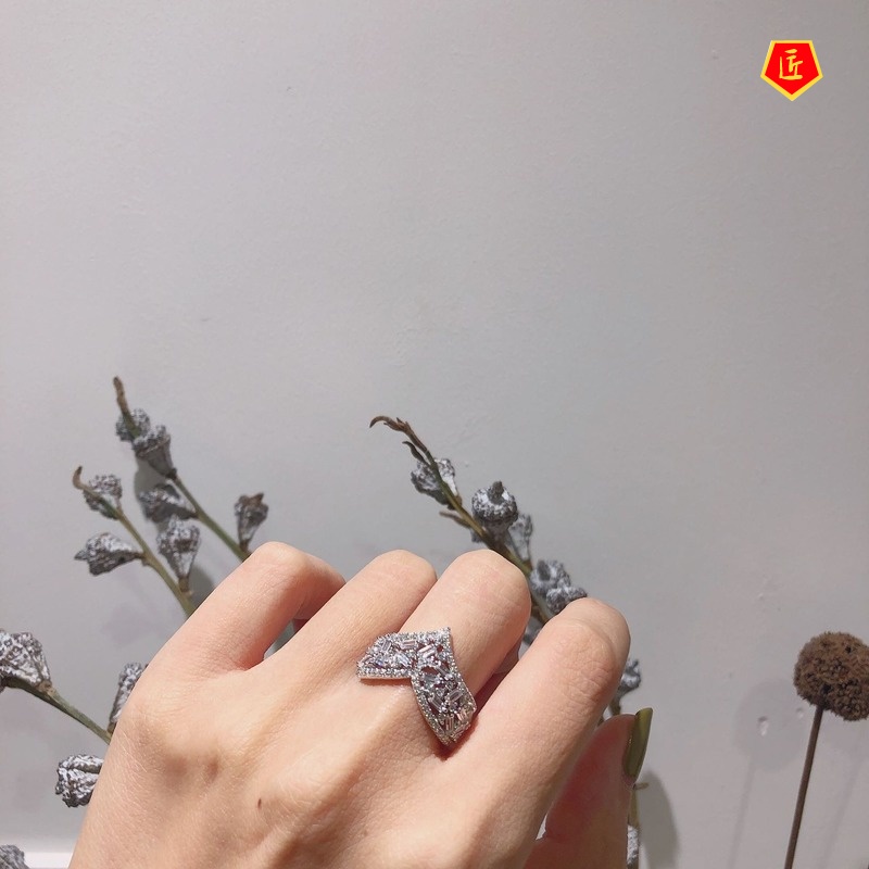 [Ready Stock]S925 Silver Diamond Pyramid Design Ring Sweet Personality