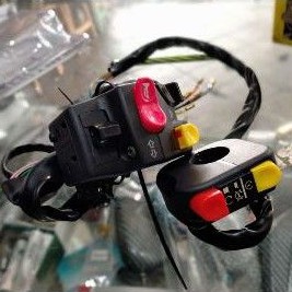 SAKLAR SAKELAR DOMINO UNTUK SEMUA MOTOR MATIC BEBEK SPORT 1 SET KIRI KANAN