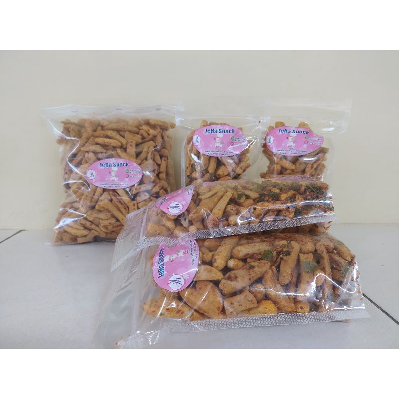 

Basreng Pedas Daun Jeruk
