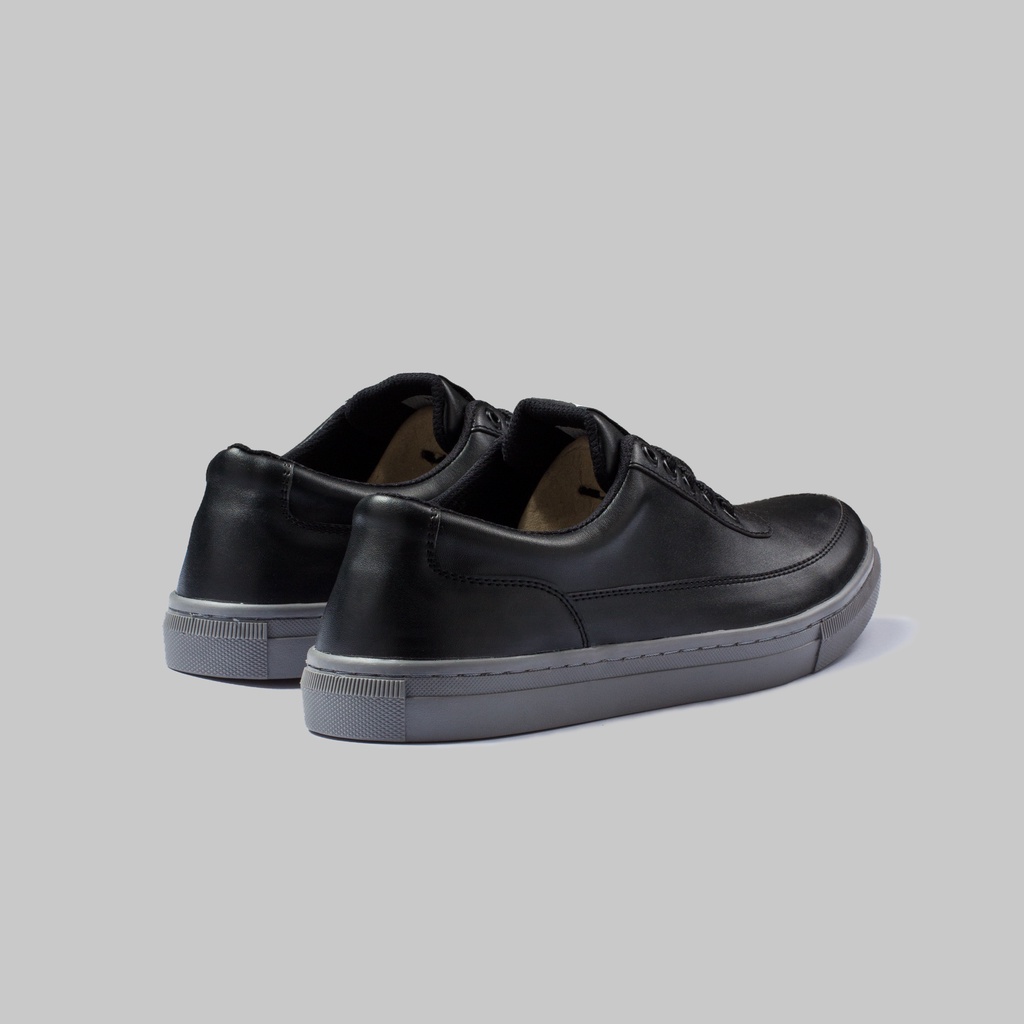 Sepatu Pria Sneakers Casual ORIGINAL DK01 X NAZREAL FOOTWEAR | WILSON