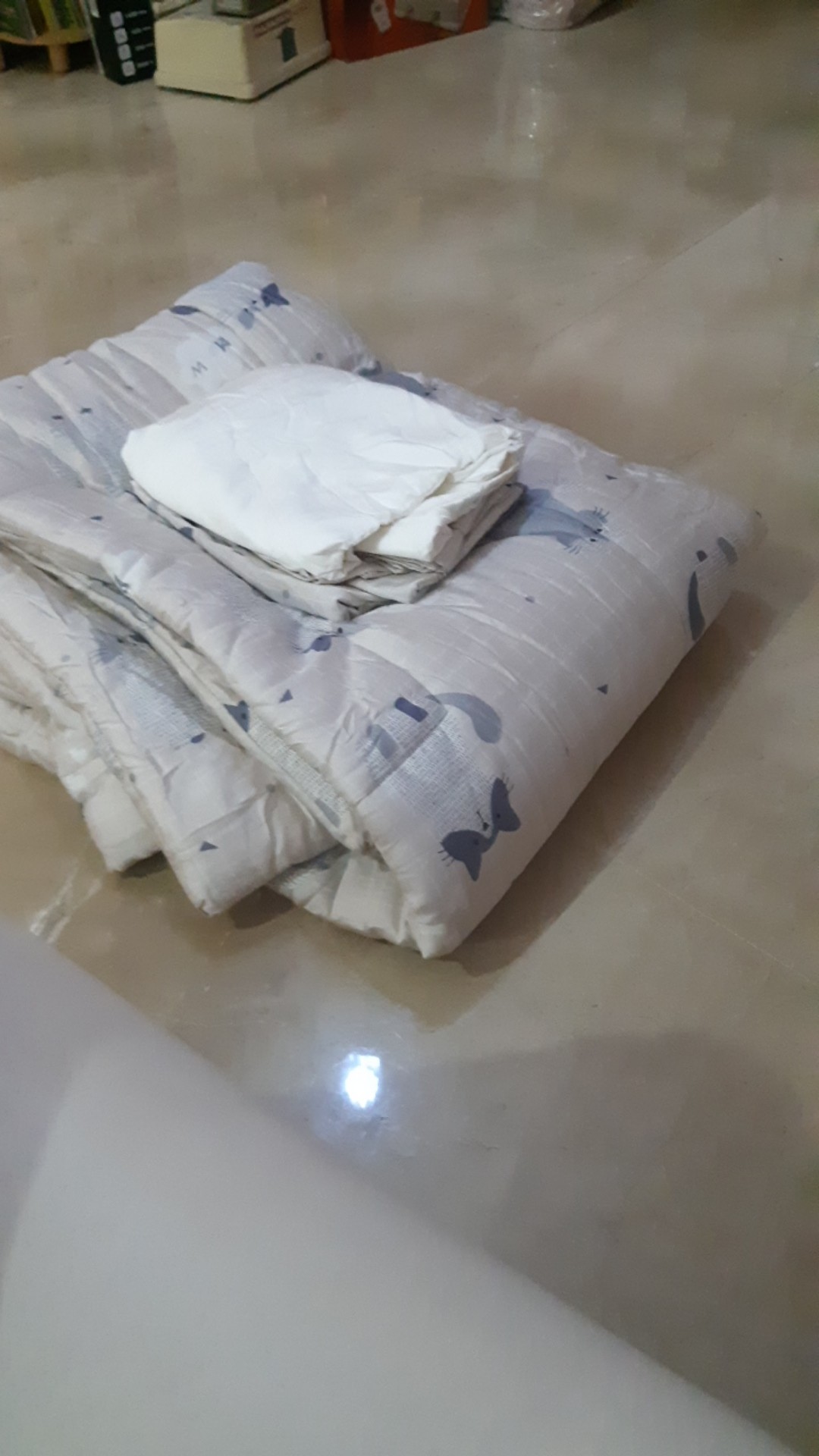 Tencel 40s 102 , Sprei 180x200x30 Rbb 60cm+ Bc 180x240