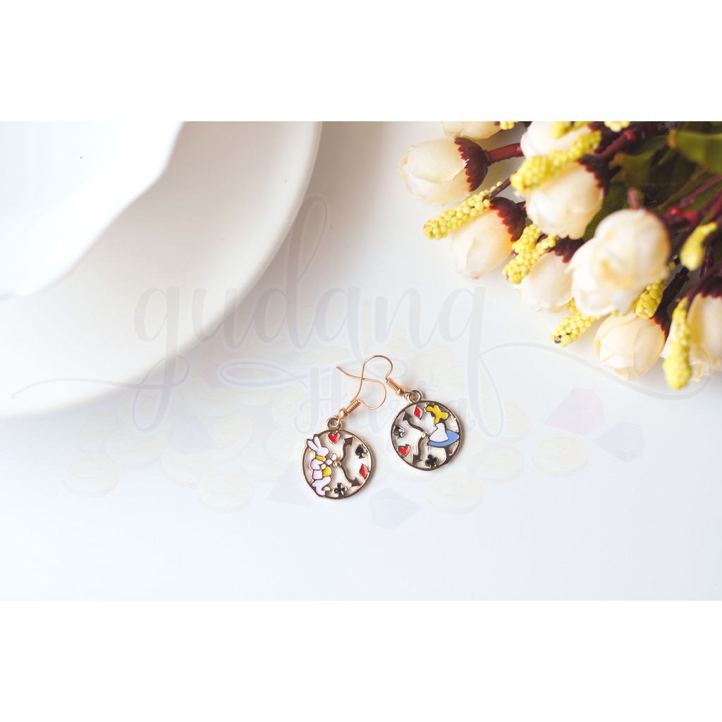 Anting Alice And Rabbit Alice in Wonderlands GH Earrings 203113