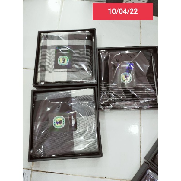 sarung gajah duduk hitam putih ori