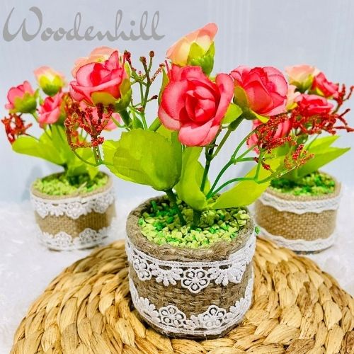 Furniture bunga mawar mekar mini set pot goni , bunga artifisial plastik, bunga hias