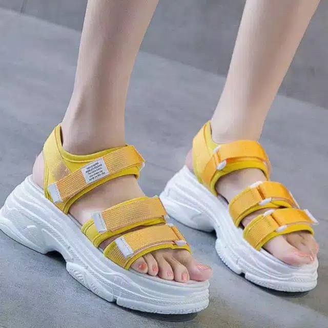 Sandal Gunung Gladiator Sandal Kasual Wanita Korea-KUNING