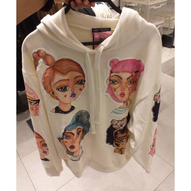 Hoodie Sweatshirt Woman In art ZARA 