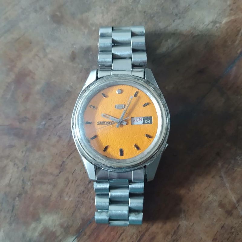 jam tangan pria seiko otomatis mesin tua