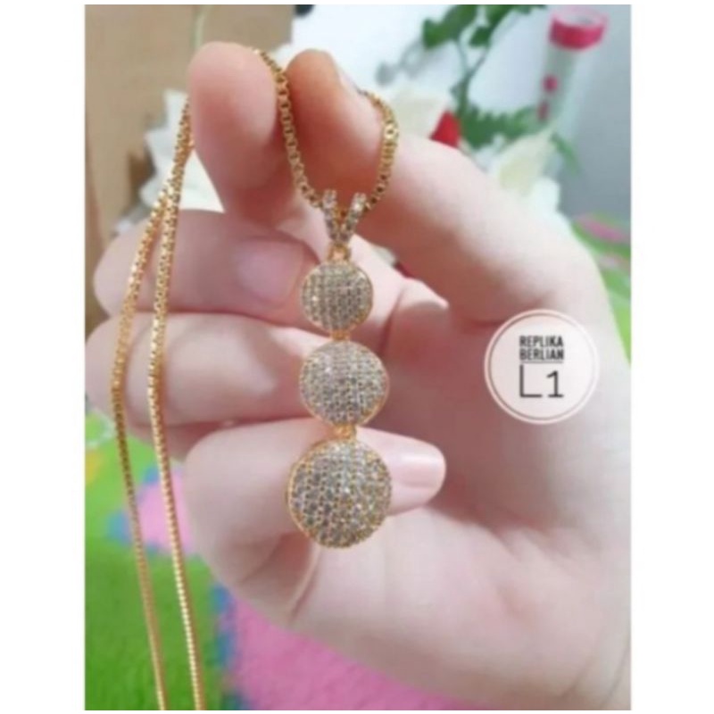 kalung free liontin motif tingkat tiga permata cantik titanium original fashion wanita hijab anti luntur