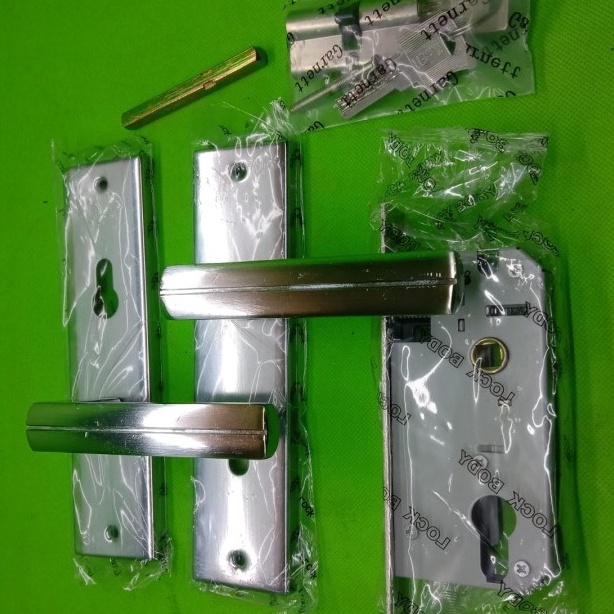 KUNCI PINTU MEDIUM RUMAH SET SIAP PAKAI TERSEDIA 2 MODEL/GAGANG KUNCI PINTU/HANDLE HANDEL KUNCI PINTU RUMAH BERKUALITAS