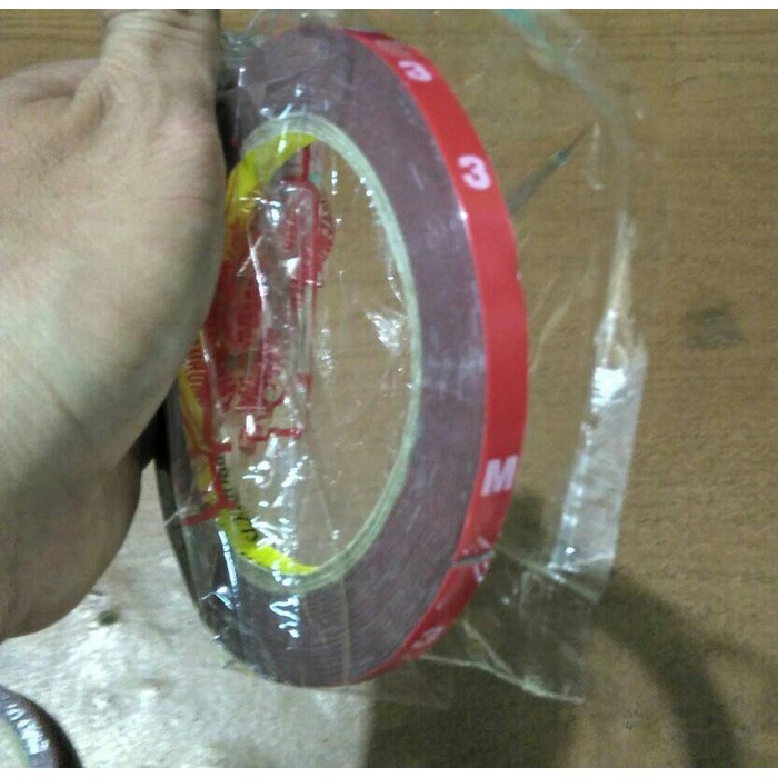 

Lem Perekat M3 Kecil