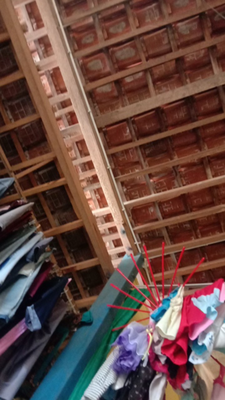 Lem Korea Serbaguna Untuk Plastik, Kayu, Karet, Logam, Kulit Atau Keramik.