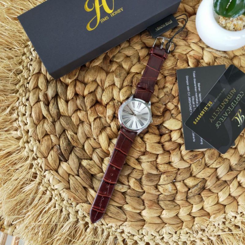Jam Wanita 8125 plus free box dan sertifikat-8125 plus L04