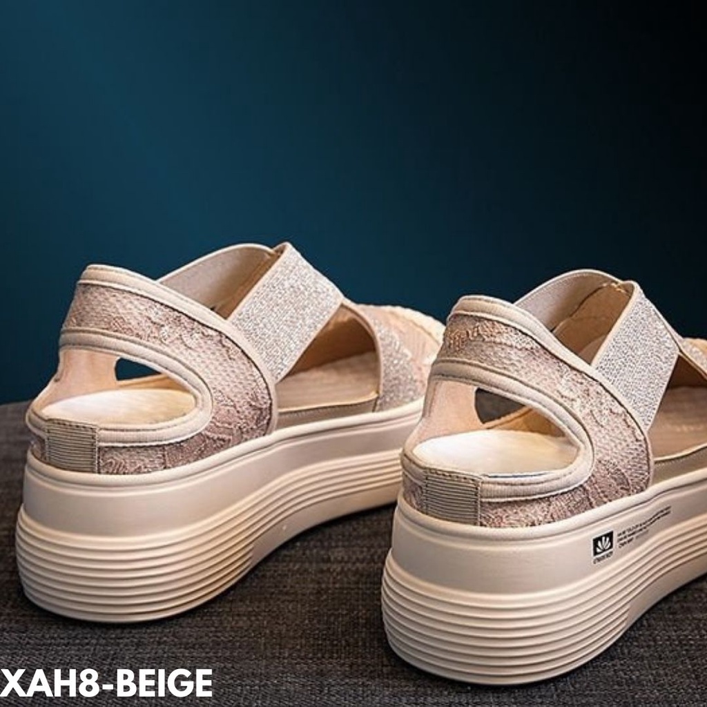 SEPATU WEDGES WANITA KEKINIAN MASA KINI PRAKTIS BAHAN BROKAT KARET IMPORT AH8