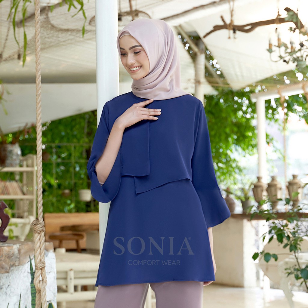 

Sonia - Silvia Blouse Wanita Bell Sleeve by SONIA / Baju Top Blus Atasan Wanita B1910